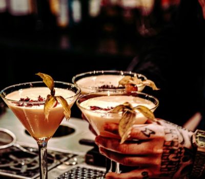 Rough Dive Bar: cocktail, musica e cinema a Torino